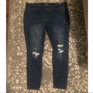 Old Navy Pull On Rockstar Distressed Jeans